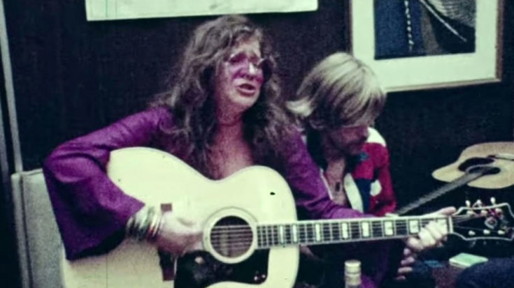 Rare Footage Of Janis Joplin In Her Natural State, Singing “Me And Bobby McGee” On The Spot | I Love Classic Rock Videos