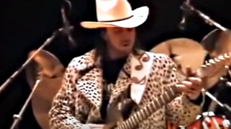 Flashback: The Time SRV Was Messing Around During Soundcheck And Turned Into Jam Session | I Love Classic Rock Videos