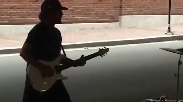 Fans Thought This Was Just Another Street Musician. Then They Got A Closer Look – Holy Cow! | I Love Classic Rock Videos