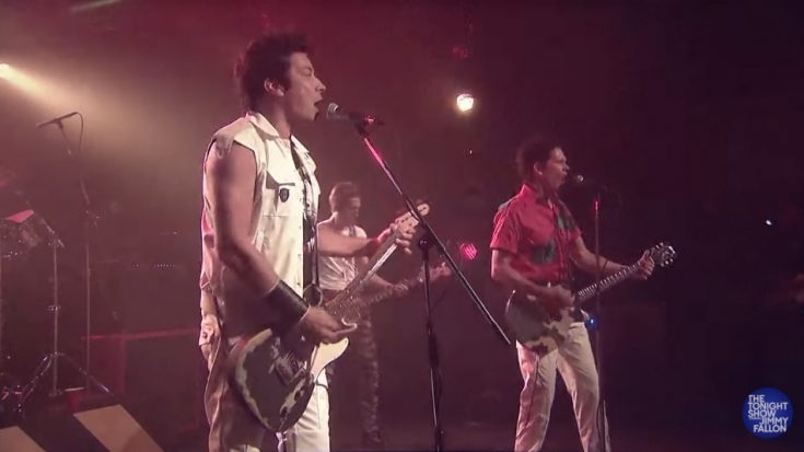 Kevin Bacon Joins Jimmy Fallon To Perform A “First Draft” Of The Clash Classic | I Love Classic Rock Videos