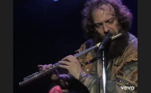 Relive The Prominent Classic Rock Songs In 1971
