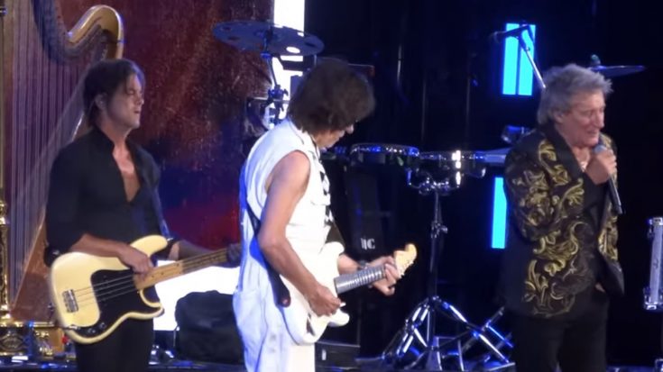Rod Stewart And Jeff Beck Reunite Onstage | I Love Classic Rock Videos