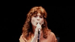 7 Incredible Albums Fans Don’t Know Featured Linda Ronstadt