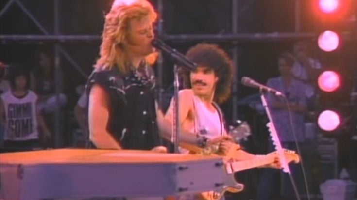 The Story Behind “I Can’t Go For That (No Can Do)” by Hall And Oates | I Love Classic Rock Videos