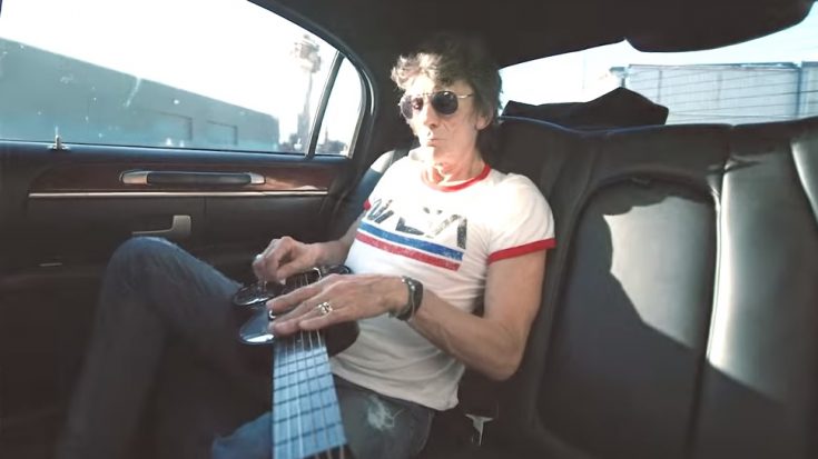 Ronnie Wood Sends Message To People Recovering From COVID-19 | I Love Classic Rock Videos