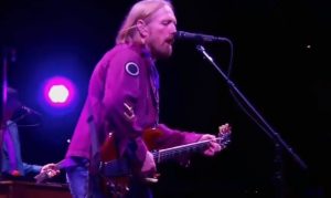 Tom Petty’s Isolated Vocals For ‘Learning to Fly’ Takes Us To Another Place