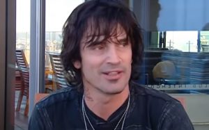Tommy Lee Insists On Continuing Motley Crue Reunion Tour