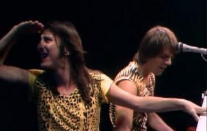 Story | How Steve Perry Wrote “Who’s Crying Now”