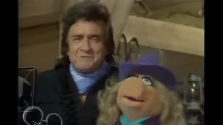 Watch Johnny Cash’s 1981 ‘Jackson’ Duet With Miss Piggy | I Love Classic Rock Videos