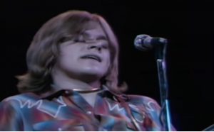 Chicago Shows Us Real Rock n’ Roll With ’25 or 6 to 4′ In 1970