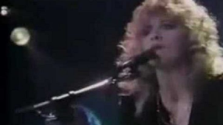 Watch Stevie Nicks Performs ‘Gold Dust Woman’ with Bob Welch | I Love Classic Rock Videos