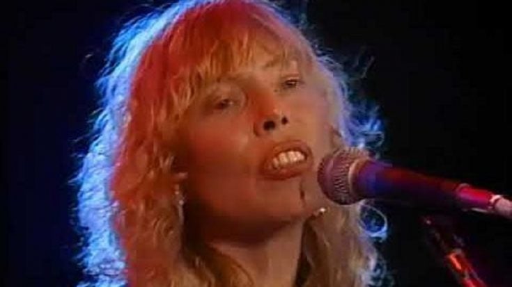 Joni Mitchell Stuns Giant Stadium With ‘Hejira’ Performance In 1986 | I Love Classic Rock Videos