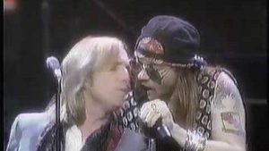 Watch Tom Petty And Axl Rose Close MTV Music Awards With Incredible Duet