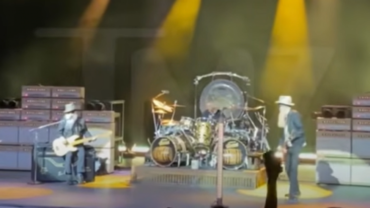 You Can Tell That Dusty Hill Is Struggling His In Last Performance With ZZ Top | I Love Classic Rock Videos