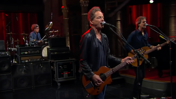 Watch Lindsey Buckingham Shred Some Strings With “On The Wrong Side” | I Love Classic Rock Videos