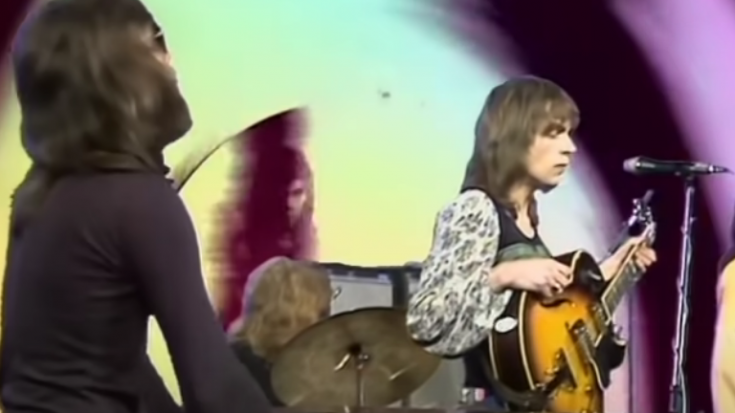 Watch Yes To Remind You How Good They Are In 1971 ‘Yours Is No Disgrace’ | I Love Classic Rock Videos