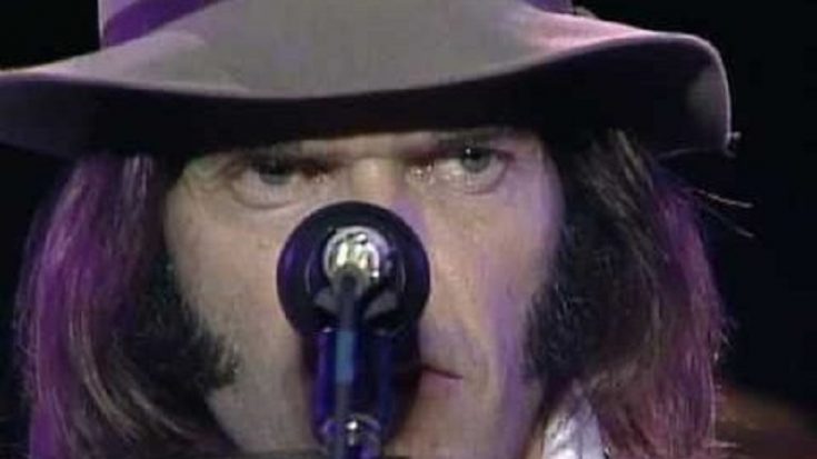 Fans Can’t Get Over Of Neil Young’s “Hey Hey, My My (Into the Black)” In 1985 | I Love Classic Rock Videos