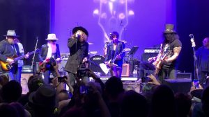 Watch Slash, Billy Gibbons, Lzzy Hale, And Others Cover Led Zeppelin Live