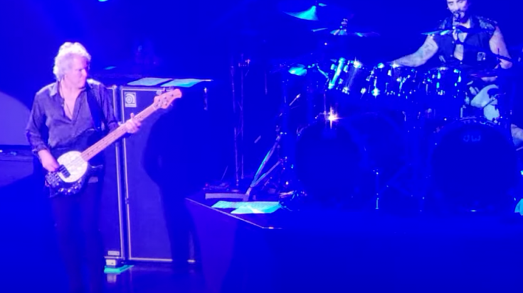 Journey Debuts New Bassist In Las Vegas Show | I Love Classic Rock Videos