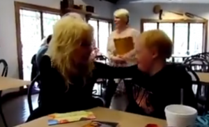Dolly Parton Invites Young Fan With Down Syndrome To Duet “Islands in the Stream”