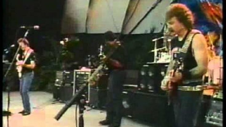 Watch The Doobie Brothers’ 1990 Hawaii Show In Its Entirety | I Love Classic Rock Videos