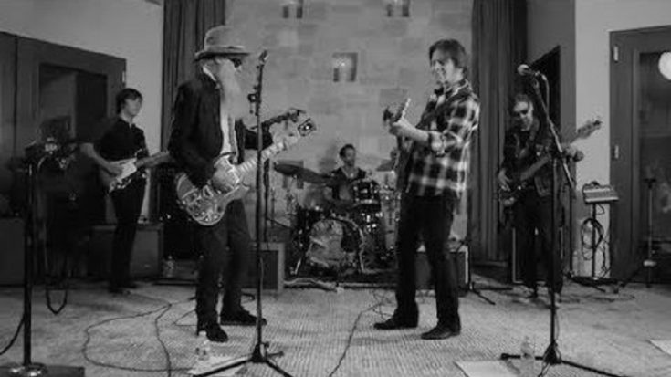 Watch John Fogerty & ZZ Top Exchange Blues Riff In Studio Session | I Love Classic Rock Videos