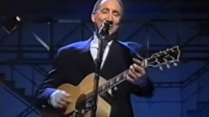 Watch Pete Townshend Bring The House Down With ‘Pinabll Wizard’ In 1993