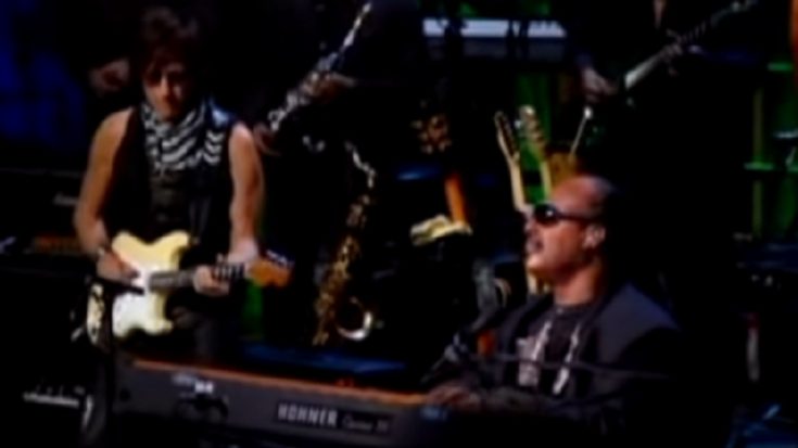 Watch The Wonderful Teamup Of Stevie Wonder and Jeff Beck For “Superstition” | I Love Classic Rock Videos
