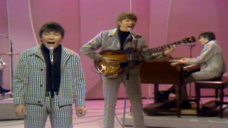 Watch The Animals “We’ve Gotta Get Out Of This Place” on The Ed Sullivan Show | I Love Classic Rock Videos
