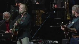 Watch Incredible “Midnight Rider” Performance From Vince Gill, Gregg Allman and Zac Brown