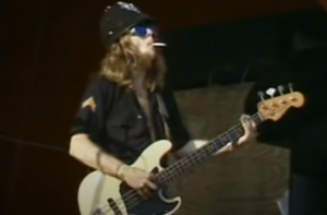 Watch Lynyrd Skynyrd’s Incredible “T-For Texas” Live Performance in 1976