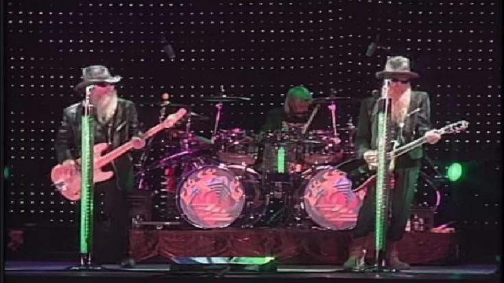We’re Missing Dusty With ZZ Top’s 2007 Live Performance Of “Pearl Necklace” | I Love Classic Rock Videos