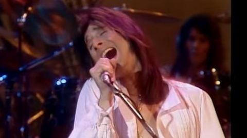 10 Songs That Classic Rock Fans Can’t Help But Sing Along To | I Love Classic Rock Videos