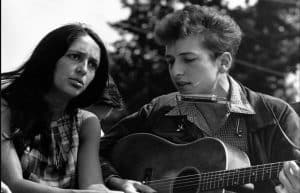 Joan Baez Reveals How Bob Dylan Throws Tantrums Before Going On Stage