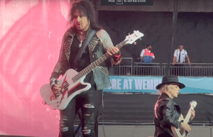Video Surfaces of Nikki Sixx’s Last Live Bass Performance — Receives Mixed Reactions