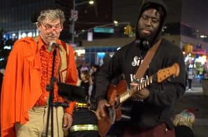 Random Guy Makes People Head Turn As Soon As He Sings “Roadhouse Blues” By The Doors