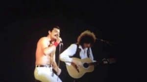 5 Classic Rock Love Songs That Dominated 1975