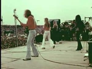 Black Oak Arkansas Prove They’re Not An Ordinary Band In 1974 Performance of “Hey Y’all”
