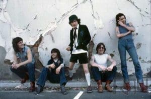 10 Great Classic Rock Songs That Bands Don’t Play Live