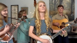 Bluegrass Style Version Of Dolly Parton’s “Jolene”