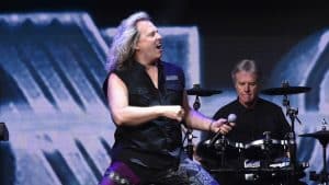 Kansas’ Singer Ronnie Platt Reveals Battle With Cancer