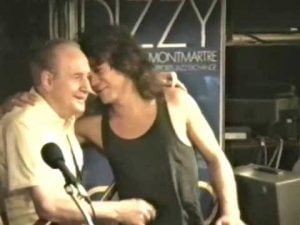 Watch Eddie Van Halen Surprise Les Paul In 1988