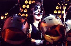 Peter Criss Confronts His Impostor On The Phil Donahue Show