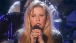 7 Songs To Summarize The Career Of Fleetwood Mac