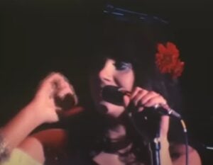 Linda Ronstadt’s 1976 Performance Of “You’re No Good” Got Us On Our Feet