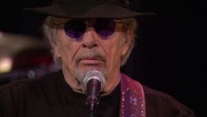 Famous Country Singers That Are Actually Poor