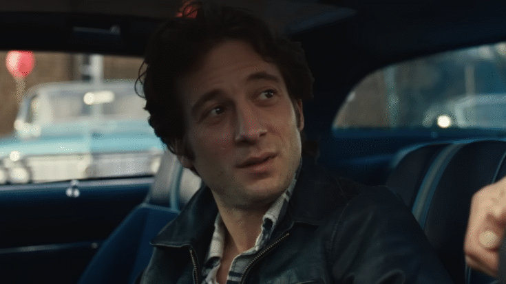 Jeremy Allen White playing Bruce Springsteen