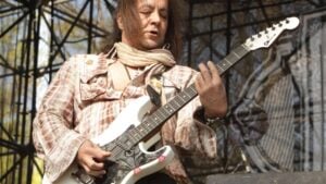 Jake E. Lee Says He Let Ozzy ‘Win’ Their Feud — Here’s Why