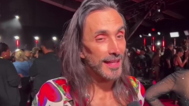 Nuno Bettencourt speaking on the red carpet at the 2025 MTV Video Music Awards, reflecting on his tribute performance for Ozzy Osbourne.