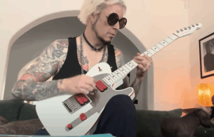 John 5 Reveals Vince Neil’s Behind-the-Scenes Struggles During Vegas Residency